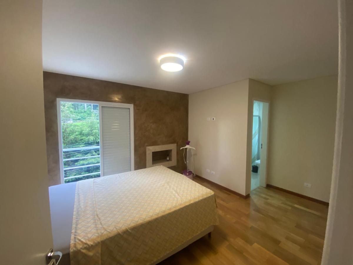 Hostyn Casa Manancial -4 Suites E Natureza Proxima Ao Capivari Кампус-ду-Жордау Экстерьер фото